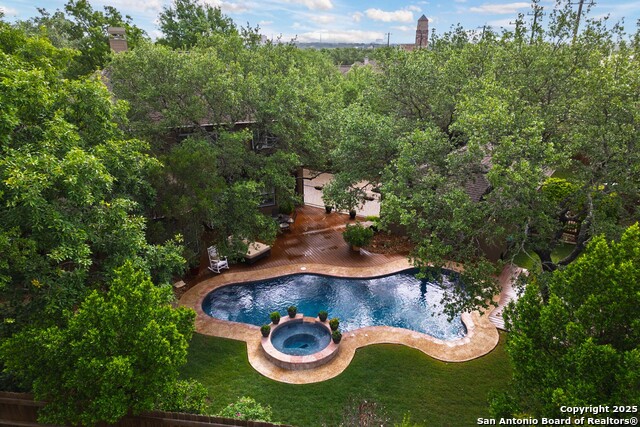 Image 42 of 44 For 18839 Agin Court