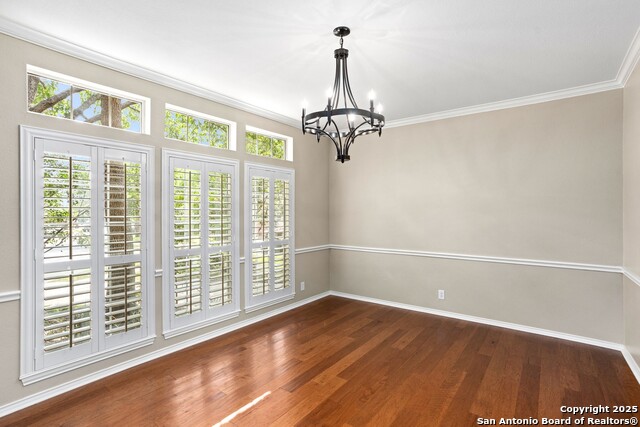 Image 5 of 44 For 18839 Agin Court