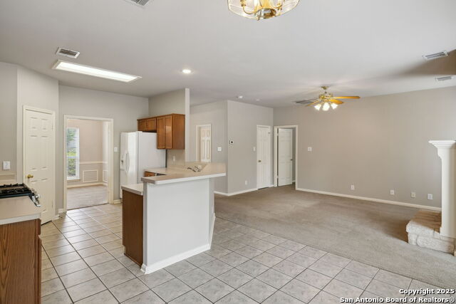 Image 11 of 34 For 7402 Ellerby