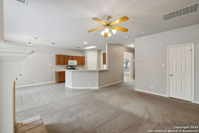 Image 4 of 34 For 7402 Ellerby