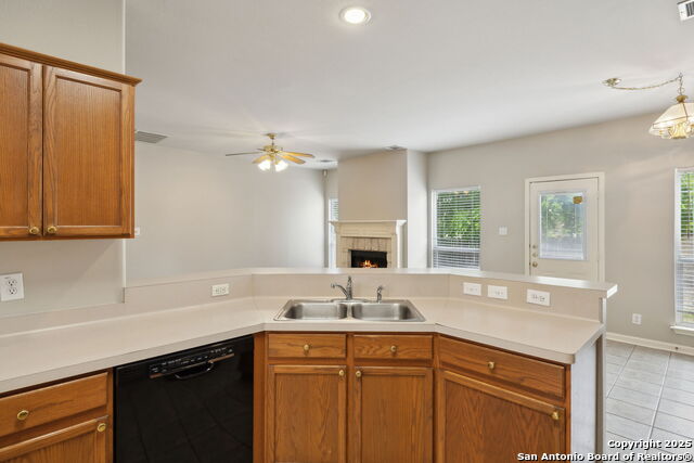 Image 8 of 34 For 7402 Ellerby