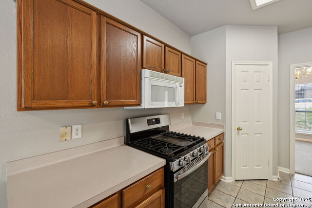 Image 9 of 34 For 7402 Ellerby