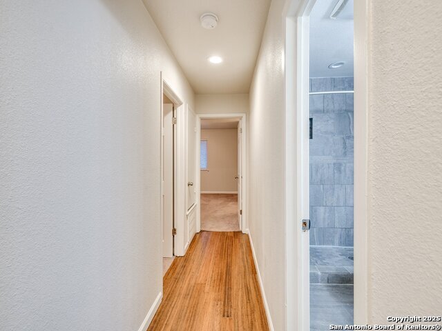 Image 22 of 41 For 100 Lorenz Rd.  1504