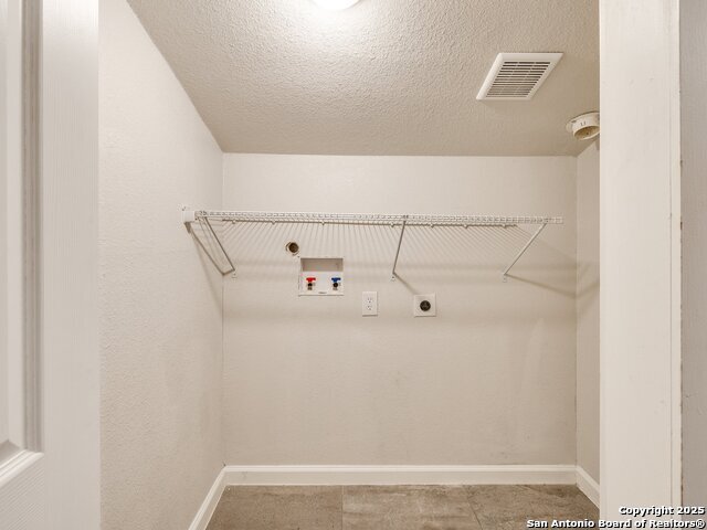 Image 38 of 41 For 100 Lorenz Rd.  1504