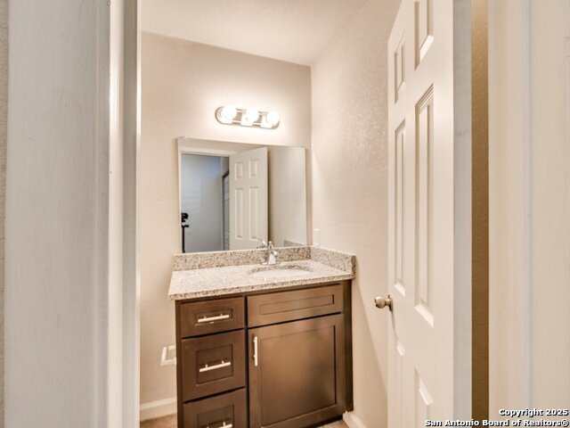 Image 9 of 41 For 100 Lorenz Rd.  1504