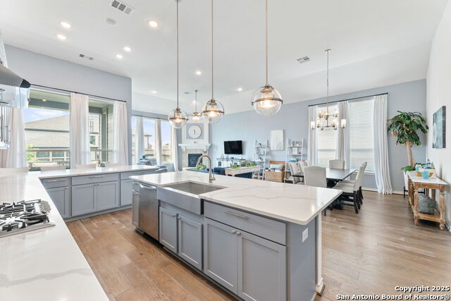 Listing photo id 12 for 12026 Bailey Hills