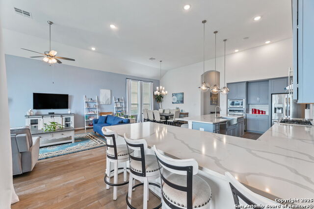 Listing photo id 17 for 12026 Bailey Hills