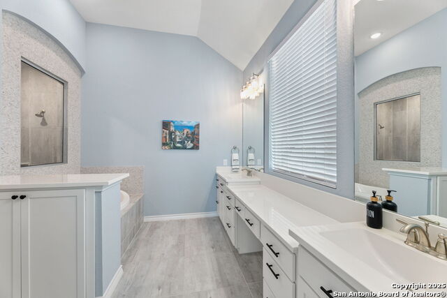 Listing photo id 25 for 12026 Bailey Hills