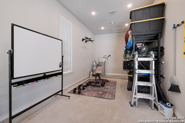 Listing photo id 43 for 12026 Bailey Hills