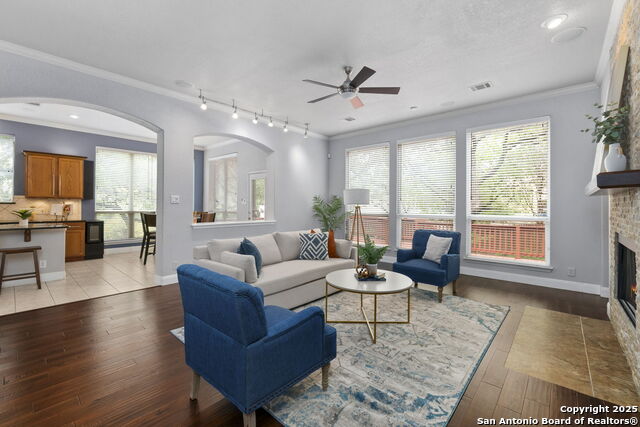 Image 16 of 36 For 8607 Solano  