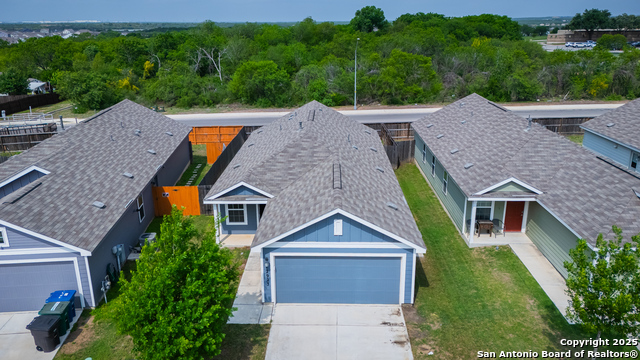 Image 2 of 24 For 12923 Links Bch