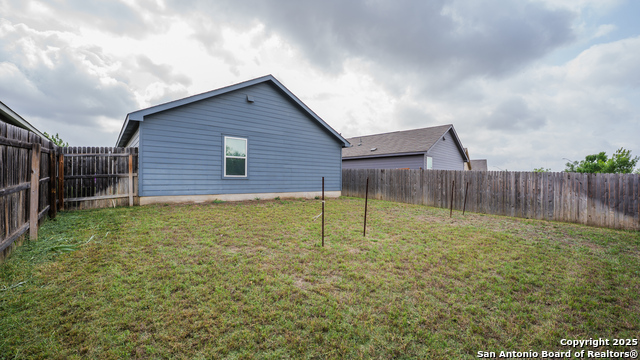 Image 23 of 24 For 12923 Links Bch