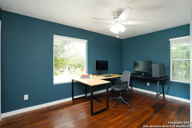 Image 20 of 29 For 712 Rittiman