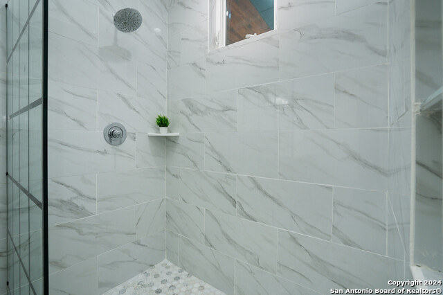 Image 24 of 29 For 712 Rittiman