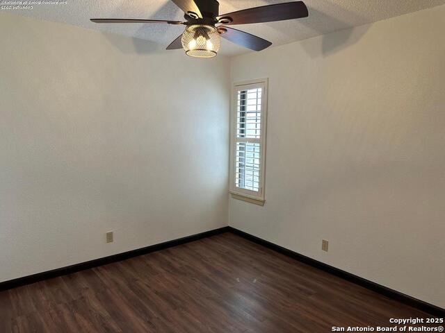 Image 8 of 24 For 10955 Wurzbach  203