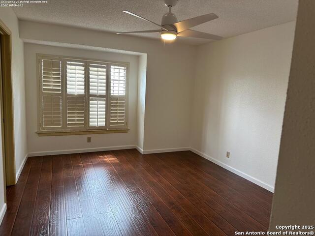 Image 9 of 24 For 10955 Wurzbach  203