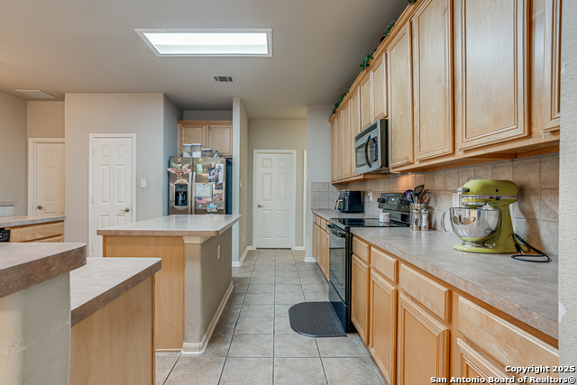 Image 14 of 45 For 8742 Stoney Brook