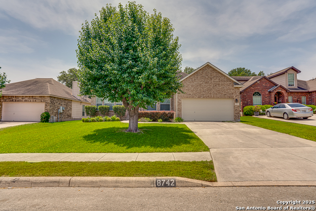 Image 33 of 45 For 8742 Stoney Brook
