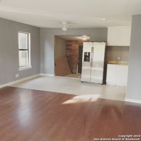 Image 9 of 10 For 3907 Eldridge Ave