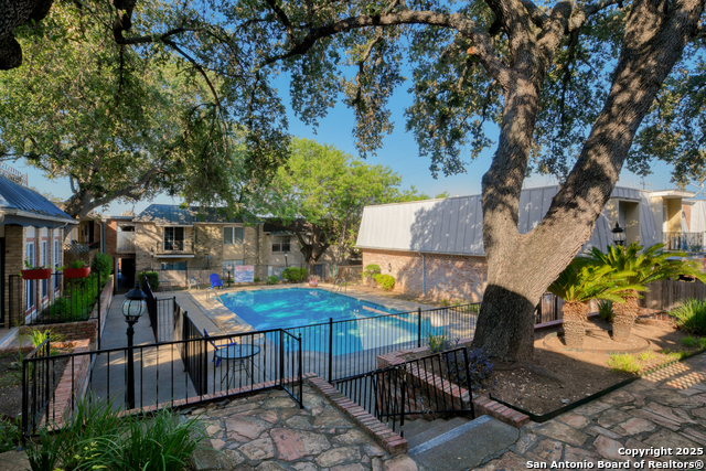 Details for 6718 Callaghan  307, San Antonio, TX 78229