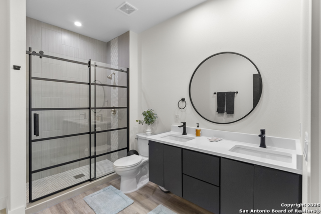 Listing photo id 16 for 134 Lachapelle E