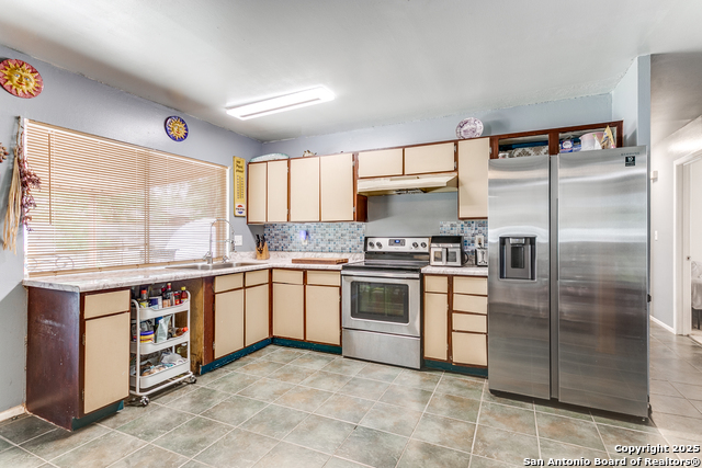 Image 11 of 25 For 6835 Spring Hurst