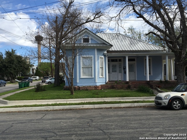 Image 14 of 26 For 203 Devine St