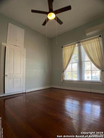 Image 16 of 26 For 203 Devine St