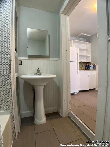 Image 22 of 26 For 203 Devine St