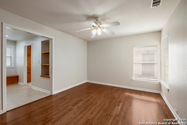Image 18 of 34 For 147 Brees Blvd