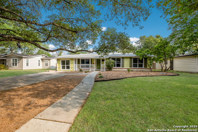 Image 2 of 34 For 147 Brees Blvd