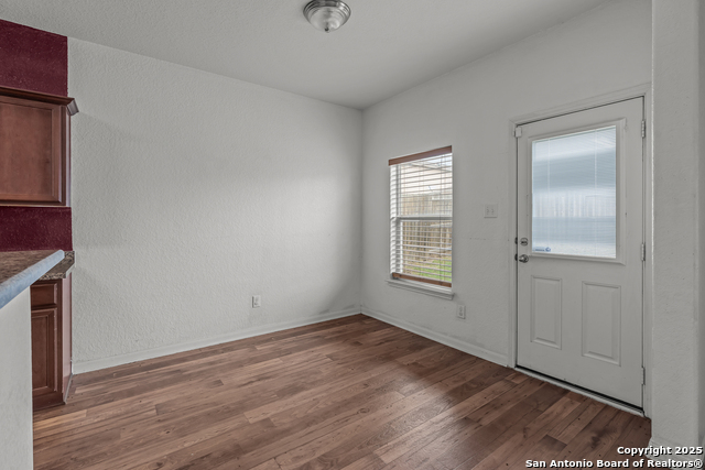 Image 17 of 33 For 6111 Pleasant Mdw