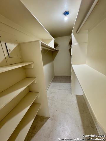 Image 21 of 25 For 6606 Southpoint St  1