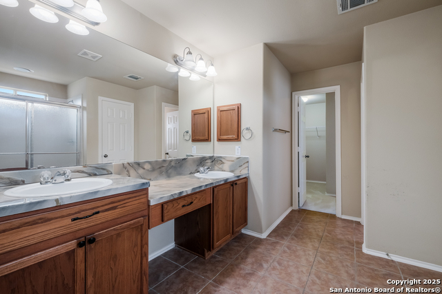 Image 18 of 29 For 327 Willow Grove Dr