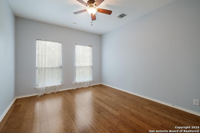 Image 19 of 29 For 327 Willow Grove Dr