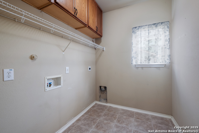 Image 25 of 29 For 327 Willow Grove Dr