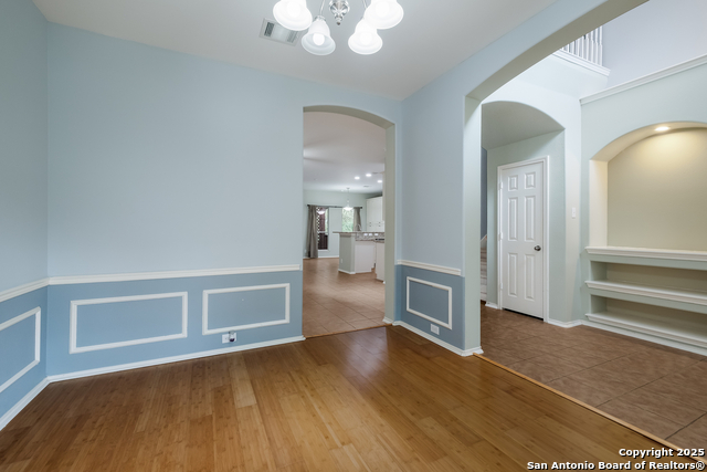 Image 5 of 29 For 327 Willow Grove Dr
