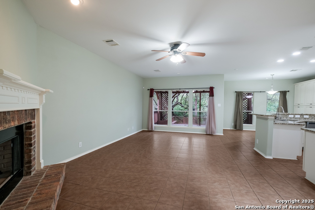 Image 6 of 29 For 327 Willow Grove Dr