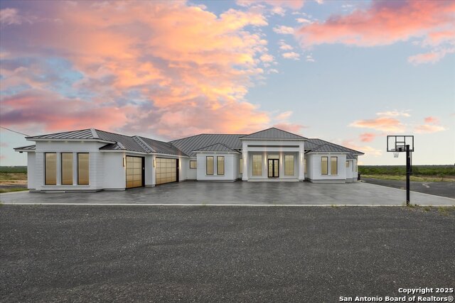 Details for 1799 County Road 651, Devine, TX 78016