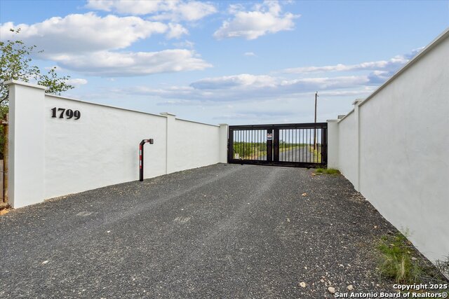Image 2 of 78 For 1799 County Road 651