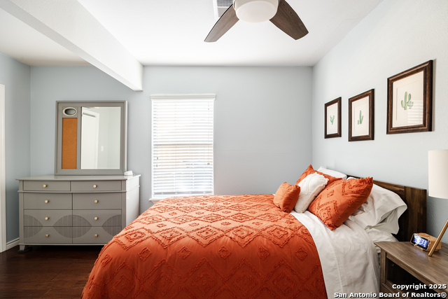 Listing photo id 22 for 5214 Valley Oak