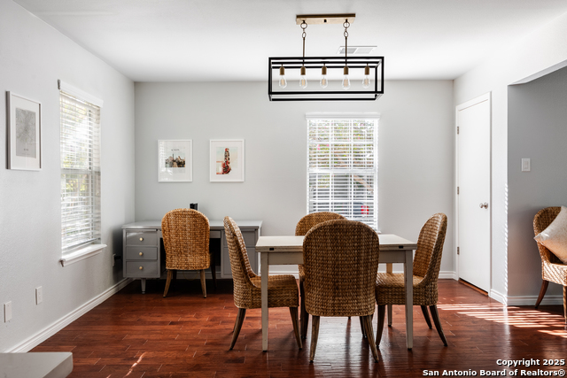 Listing photo id 2 for 5214 Valley Oak