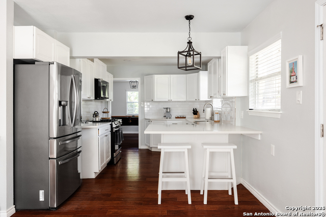 Listing photo id 3 for 5214 Valley Oak