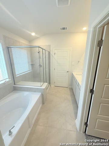 Image 15 of 17 For 16926 Blaise Terrace