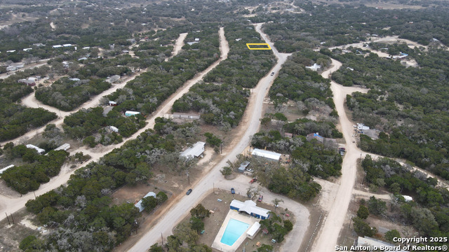 Listing photo id 8 for 00 Northeast Dr