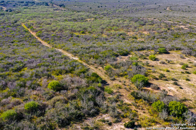 Listing photo id 4 for Cr 661 661