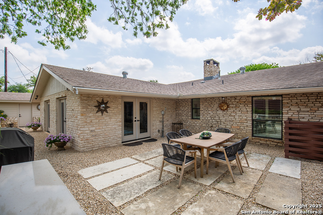 Listing photo id 26 for 122 West Ln  