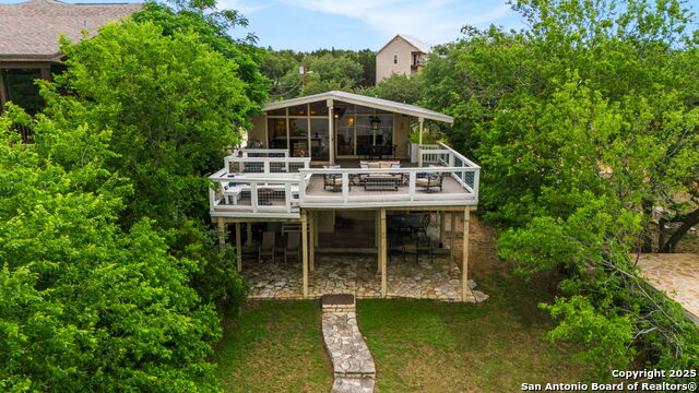 Image 2 of 47 For 1074 Lakebreeze