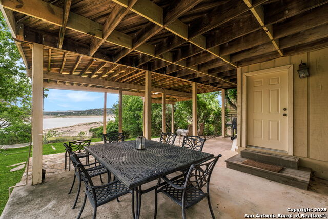 Image 36 of 47 For 1074 Lakebreeze