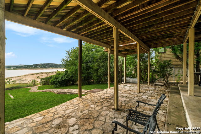Image 37 of 47 For 1074 Lakebreeze